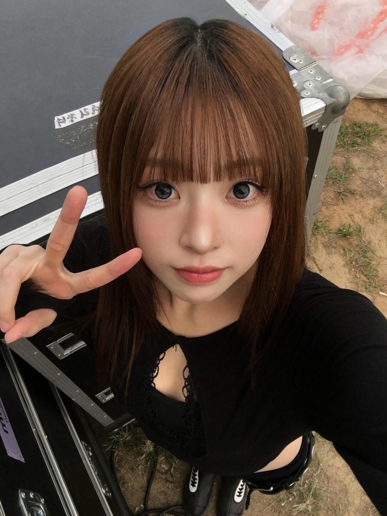 지현