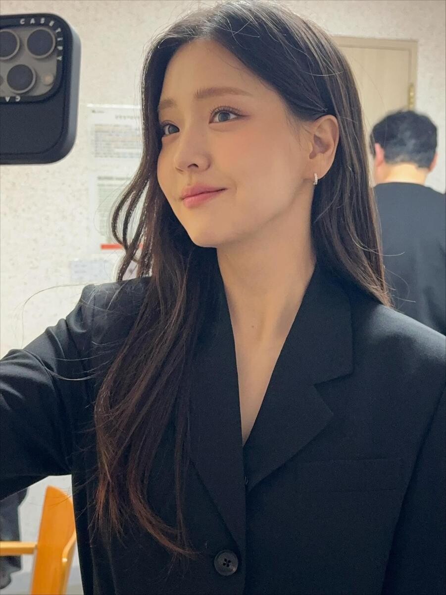 김지은