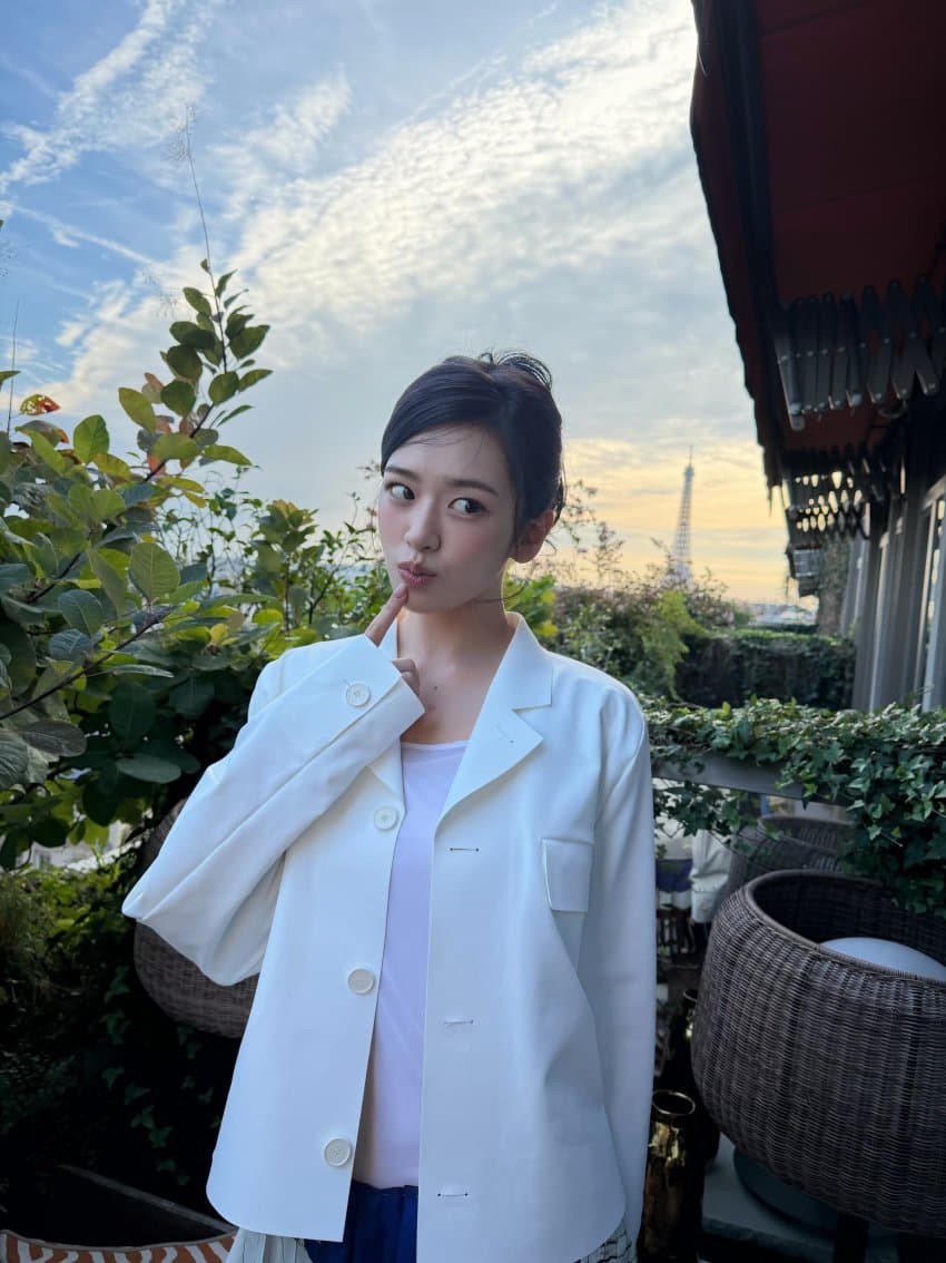 안유진