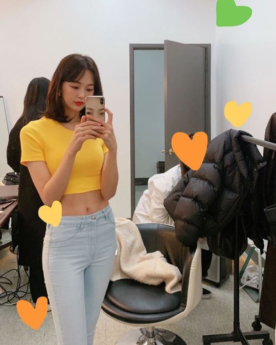 금새록